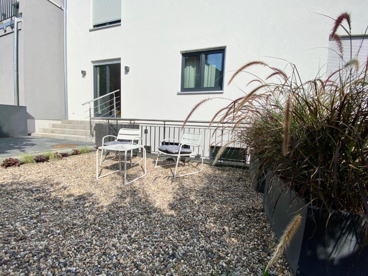 modernes Apartment, Terrasse und Garten am Lilienthalpark im Südwesten Berlins Exterior foto